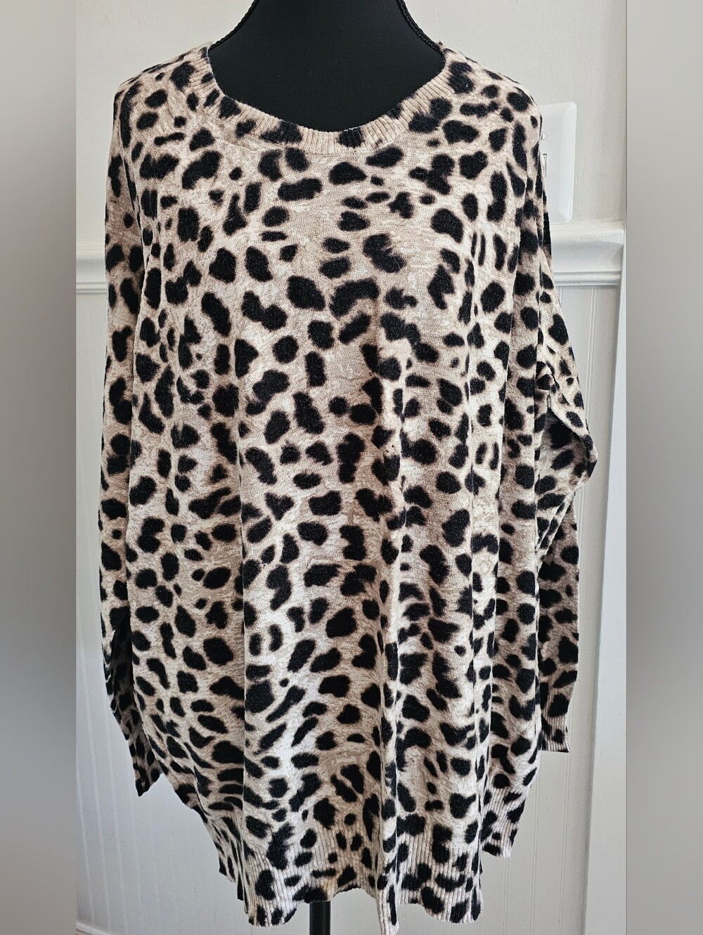 Torrid Leopard Print Crewneck Sweater - Lightweight - 4X 26